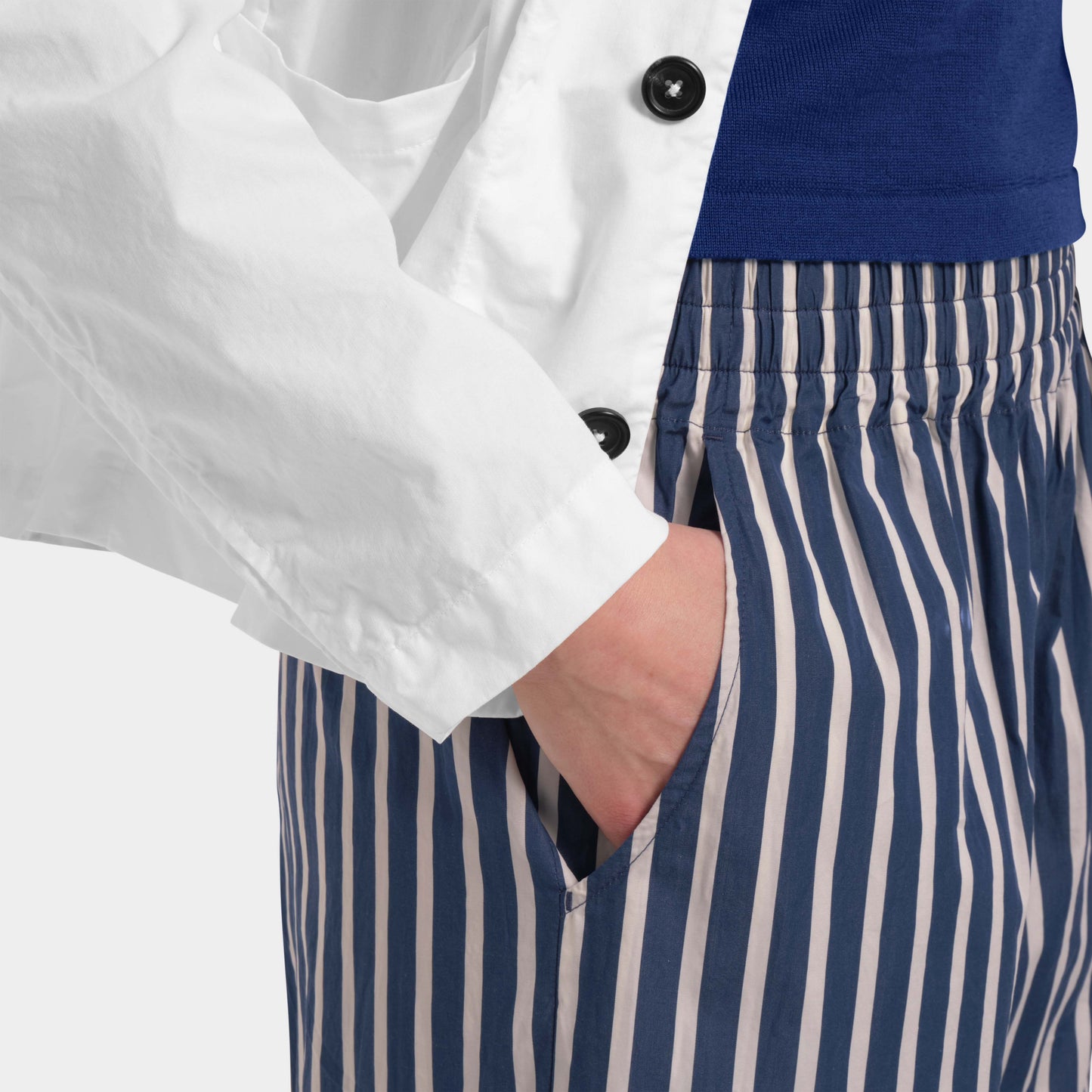 OMEN Hose Helen Downing am model