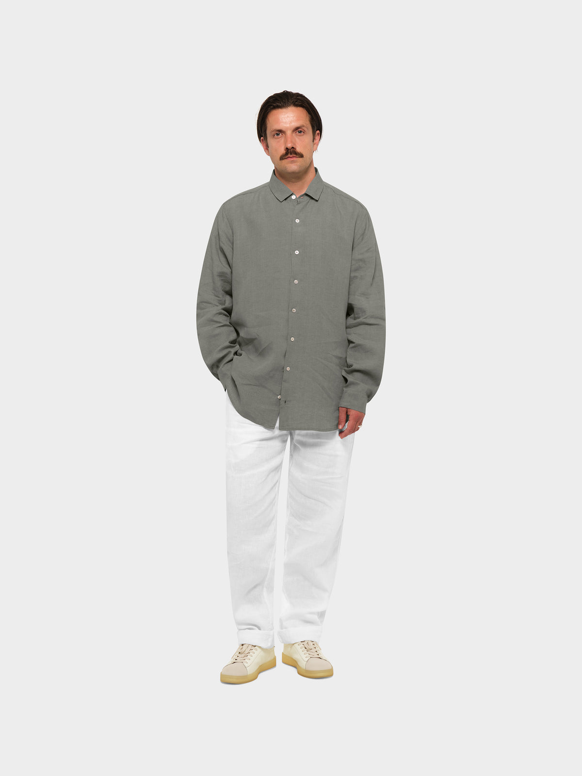 OMEN Hemd Josi Everywear am model