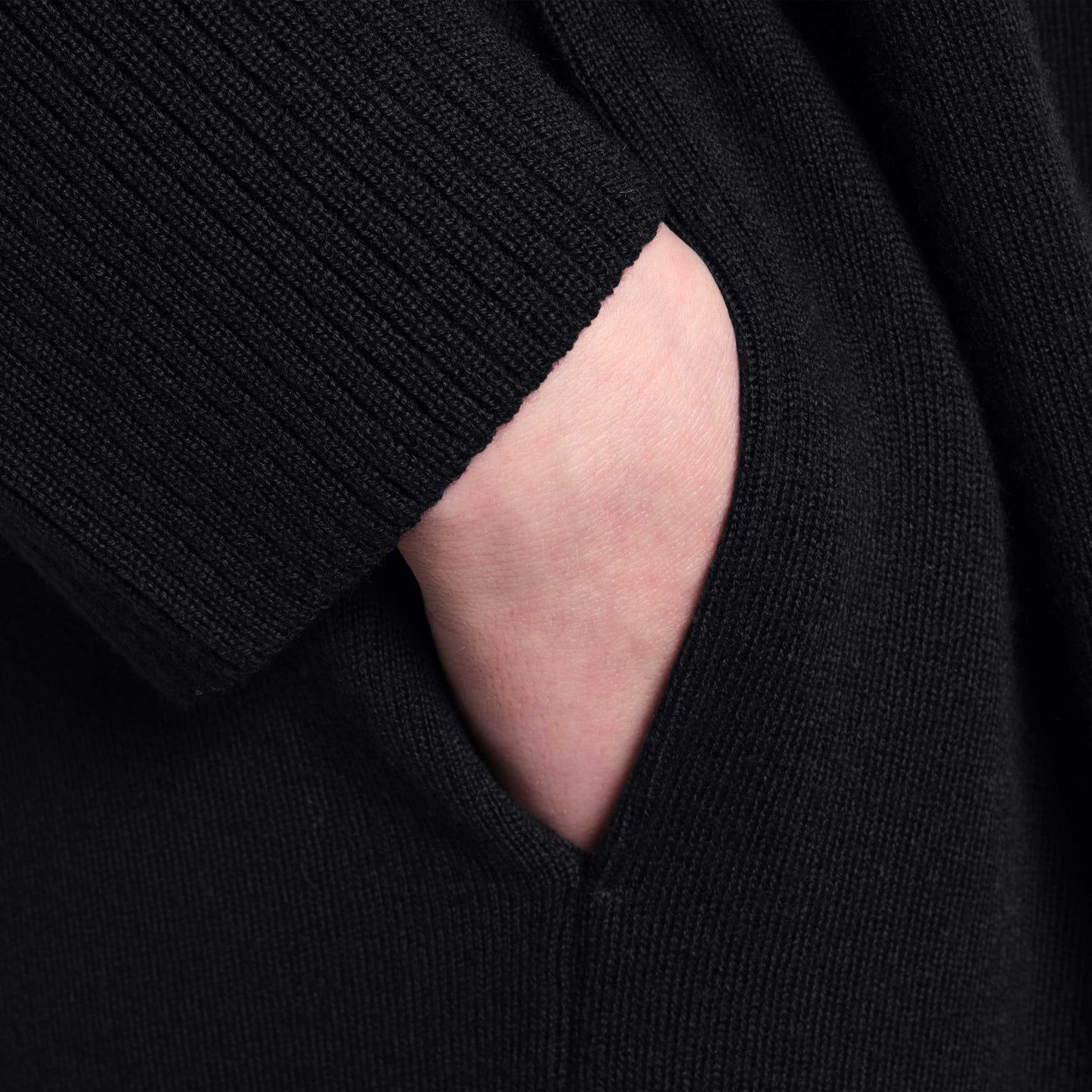 OMEN Kleid Sue Marion am model