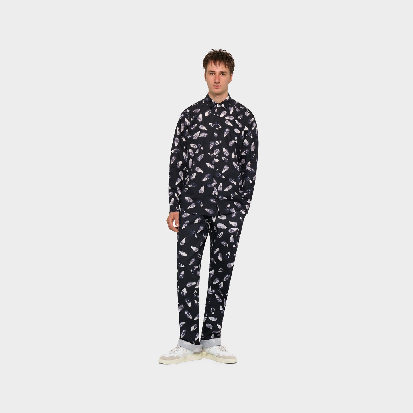 OMEN Hemd Josi Popeline Feuerstein am model