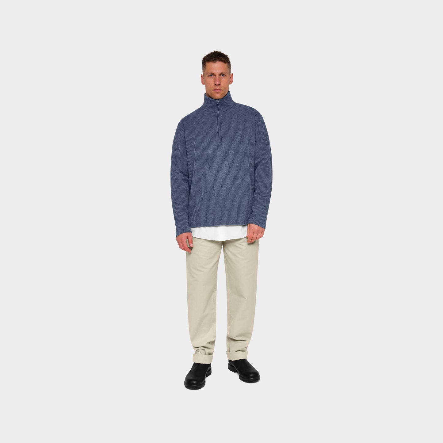 OMEN Pullover Neill Rippe ll am model