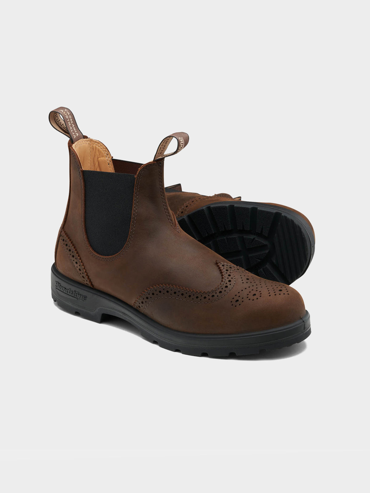 2444 in Farbe brogued_antique_brown