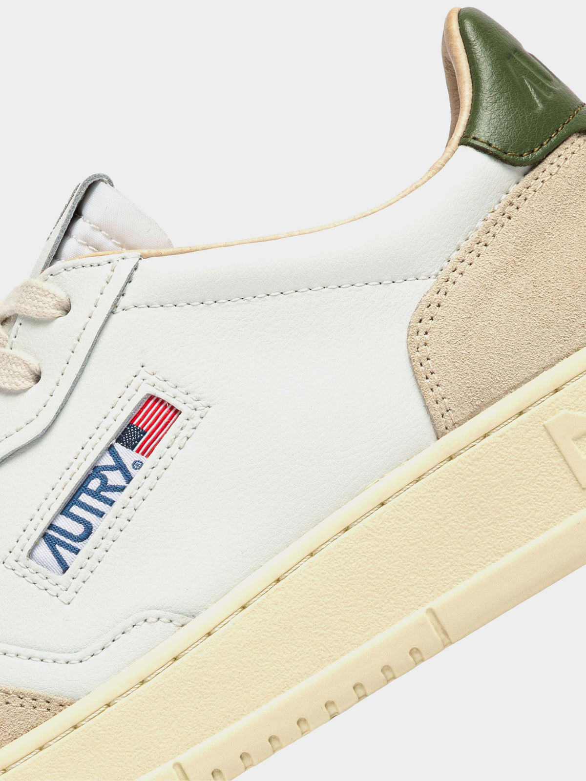 Autry Medalist Low M LS17 in Farbe bronze_green