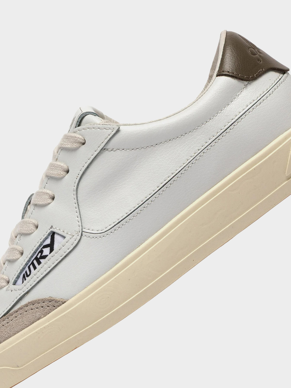 Autry Windscape Low W UK10 in Farbe white_chocolate