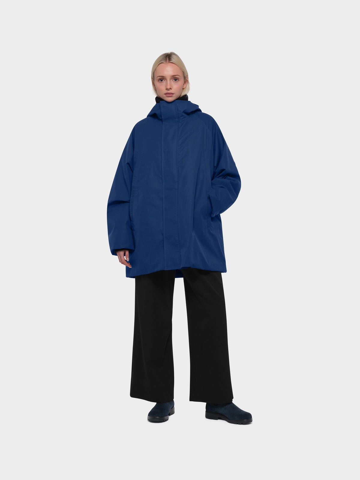 OMEN Jacke Megumi Eta Proof Steppfutter am model