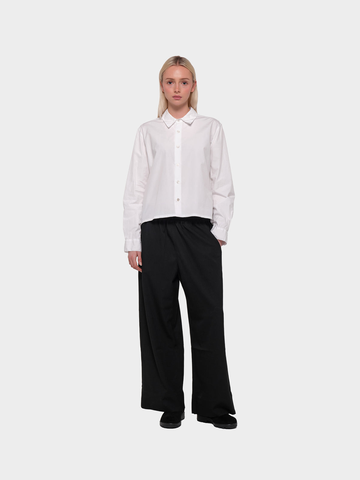 OMEN Oberteil Abigail St James am model