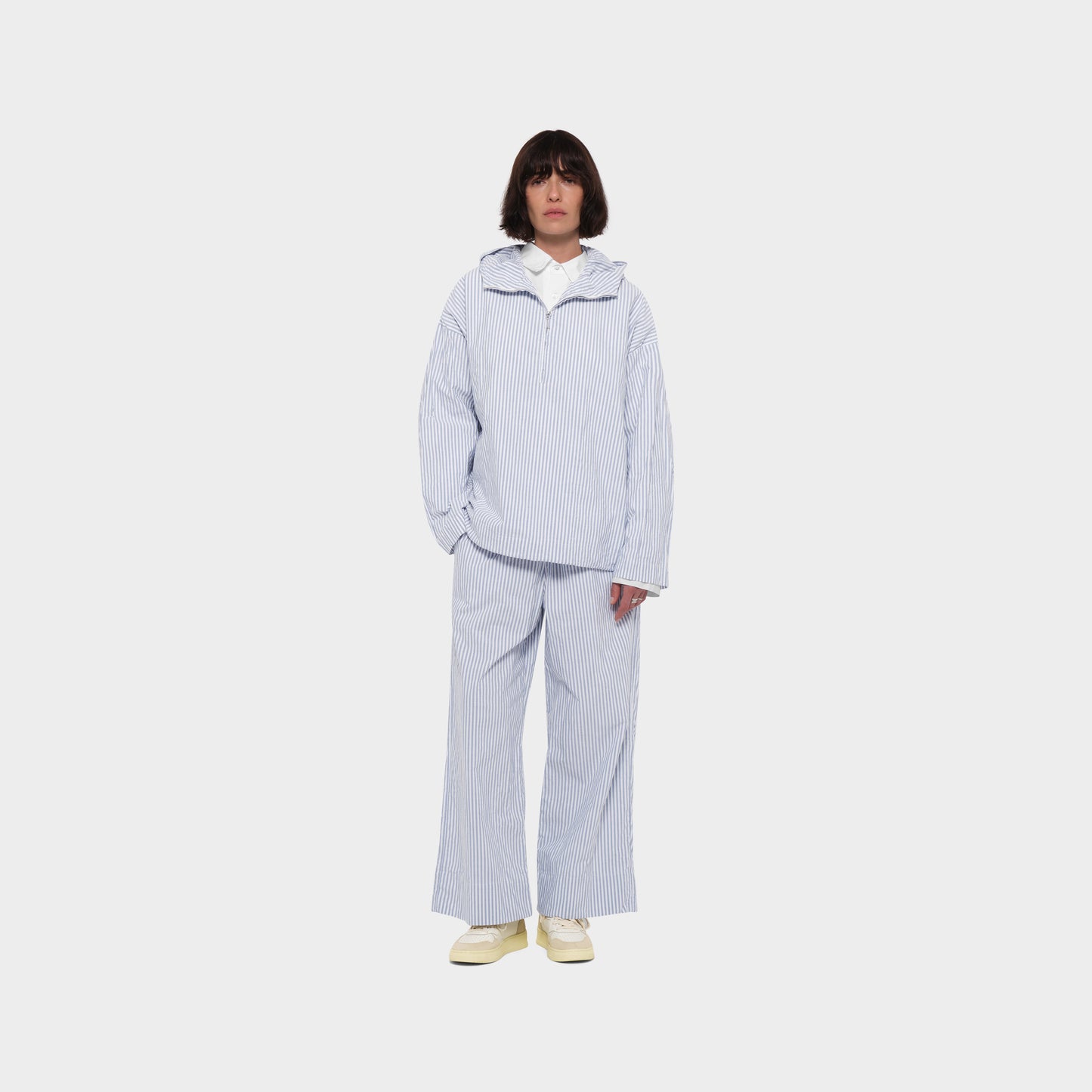 OMEN Oberteil Holly Amadeus Barre am model