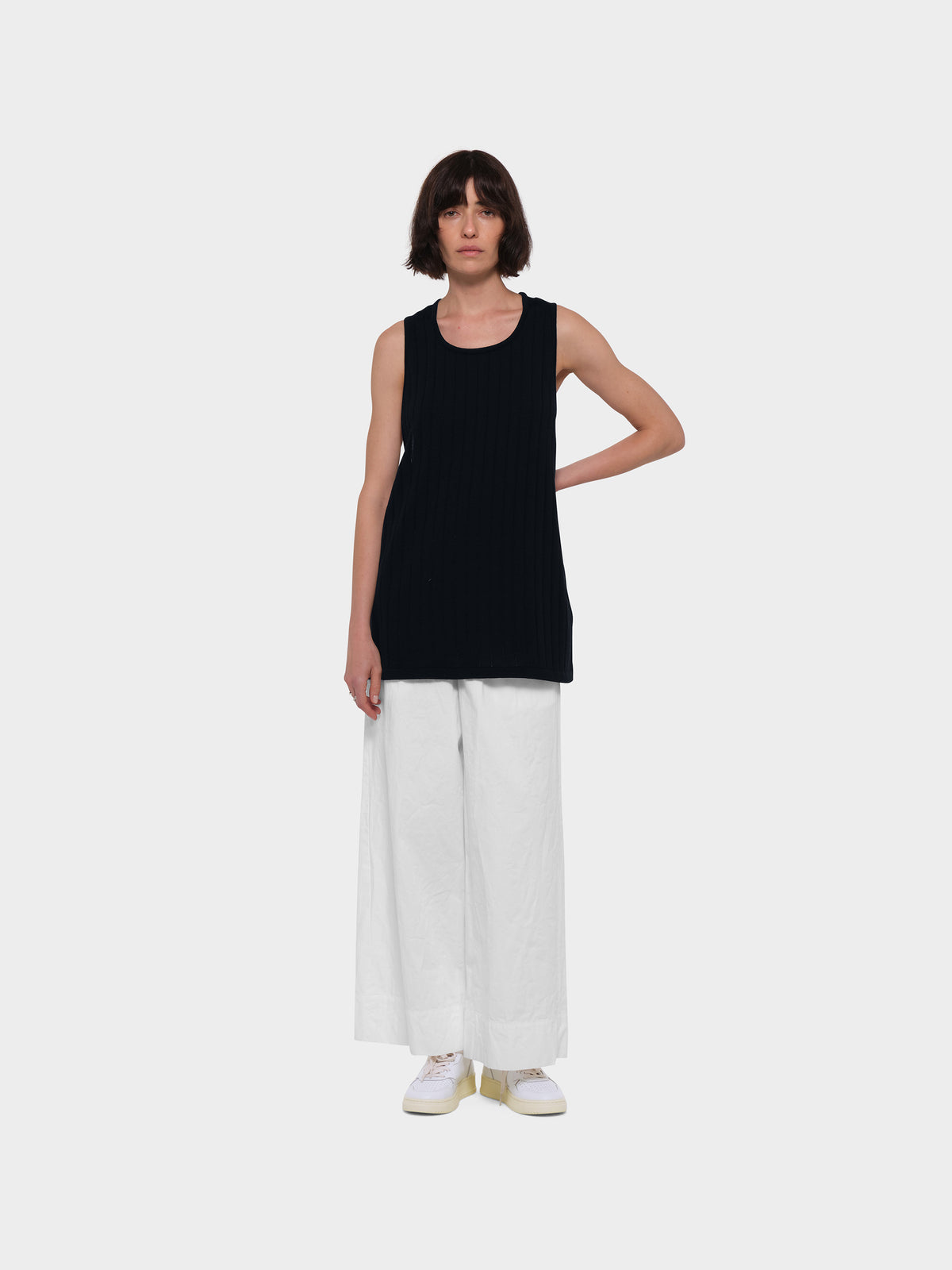 OMEN Pullunder Tank Top Flottrippe am model