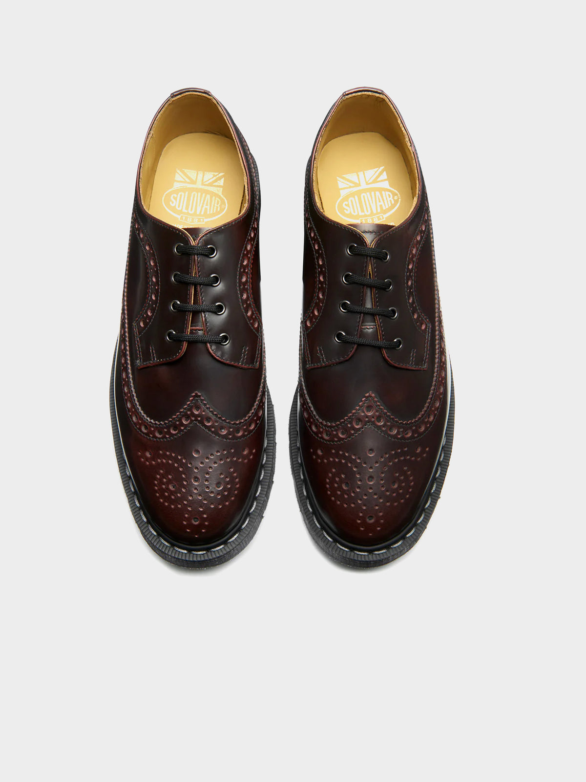 Solovair Burgundy Rub-Off 4 Eye American Derby Brogue Shoe in Farbe burgundy
