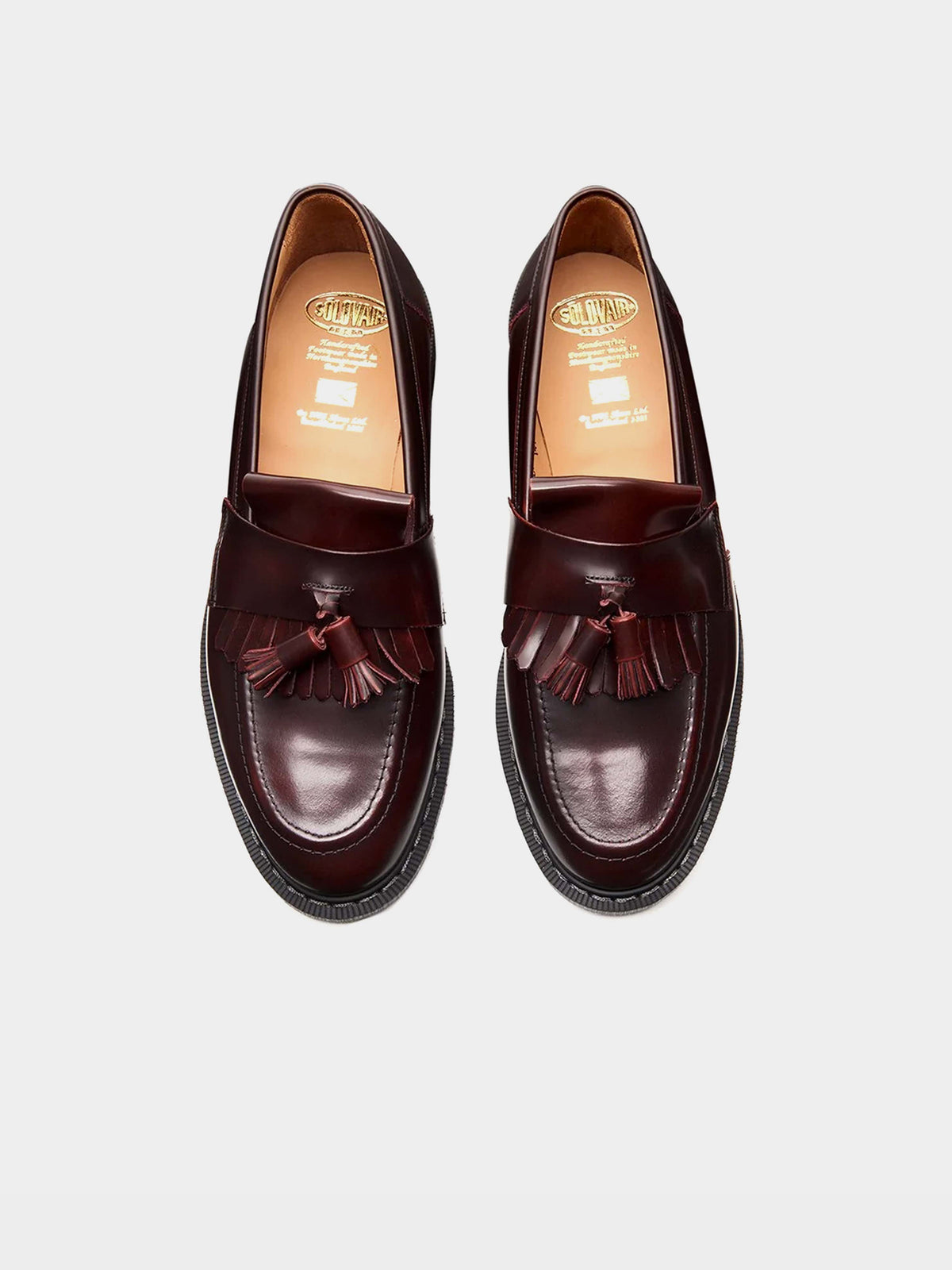 Solovair Burgundy Rub-Off Tassel Loafer in Farbe burgundy
