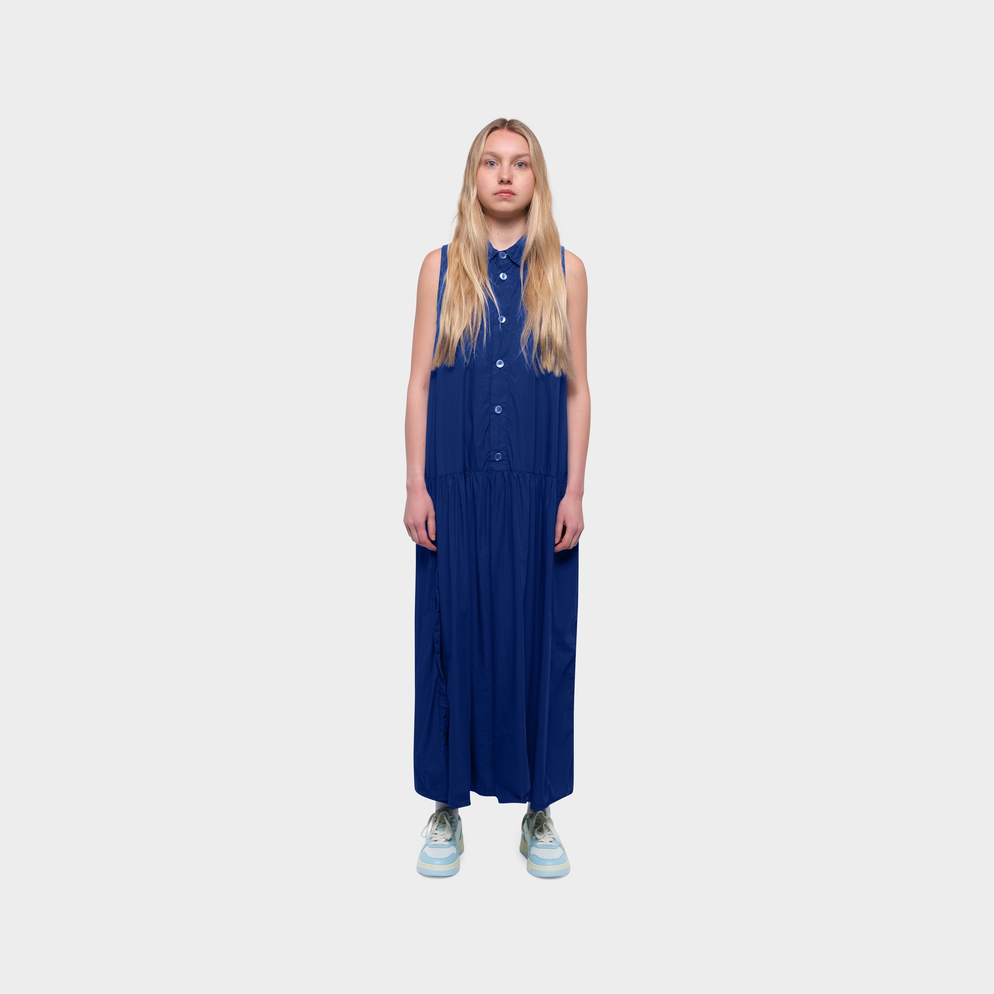 OMEN Kleid Waerme Super Piu am model