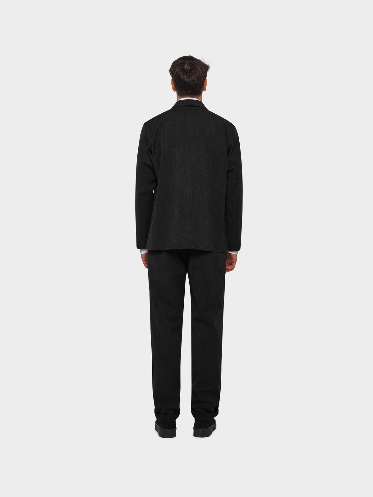 OMEN Oberteil Muck Covercoat am model