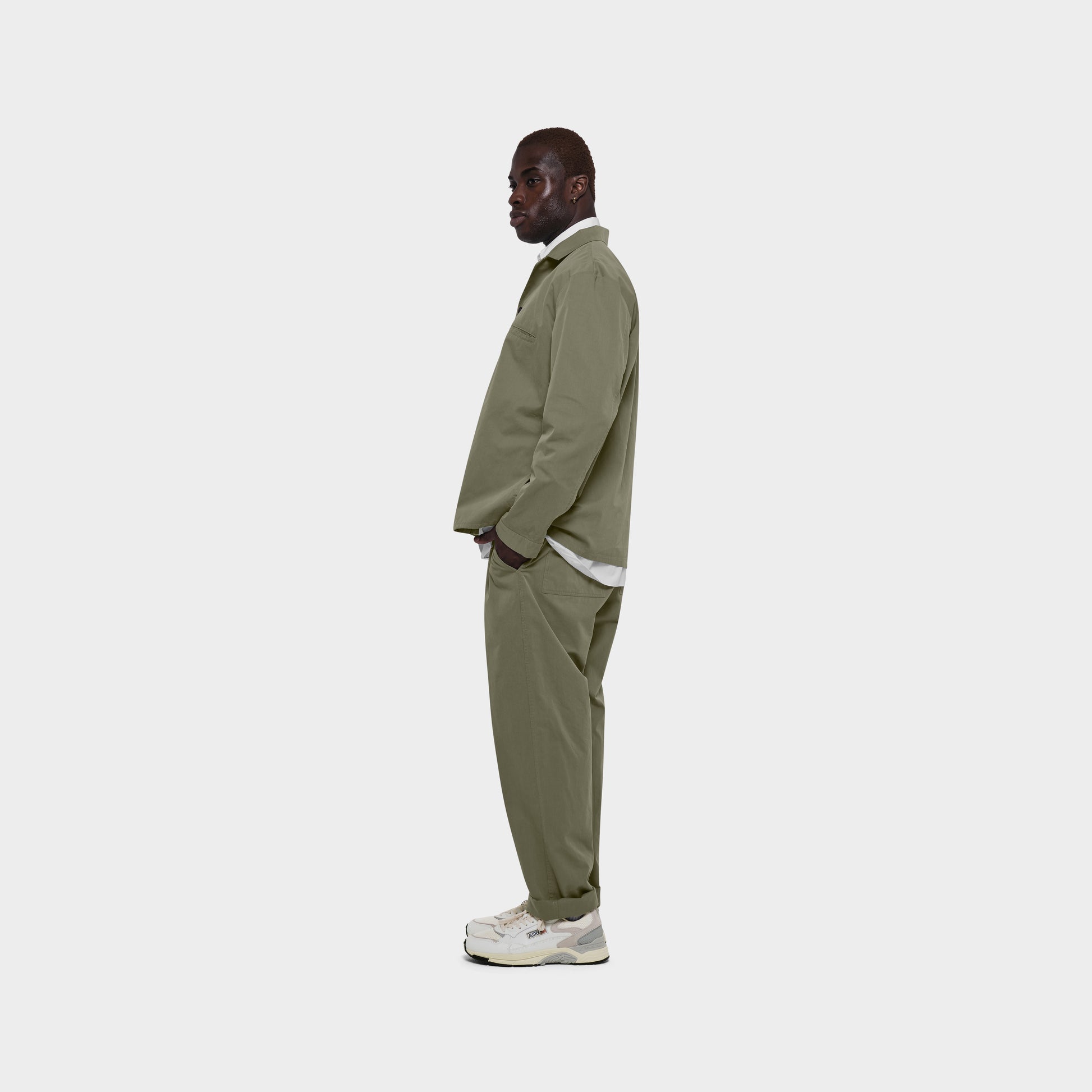 OMEN Oberteil Muck Manny am model