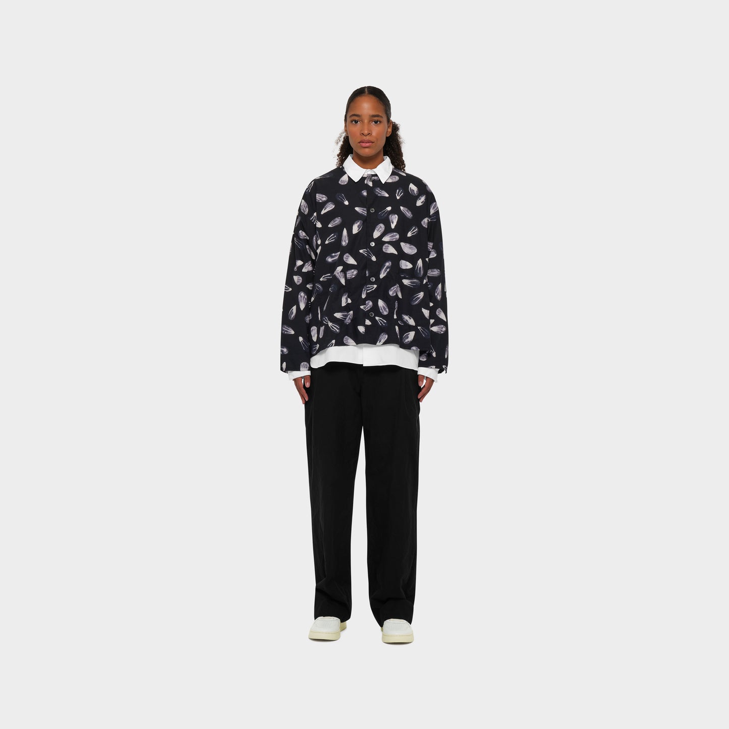 OMEN Oberteil Mylo Popeline Feuerstein am model