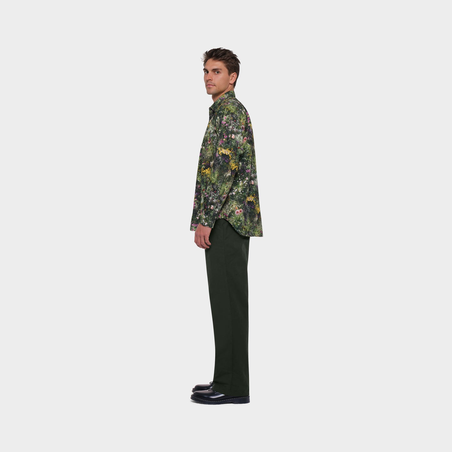 OMEN HEmd Josi Popeline Pixel Garten am model