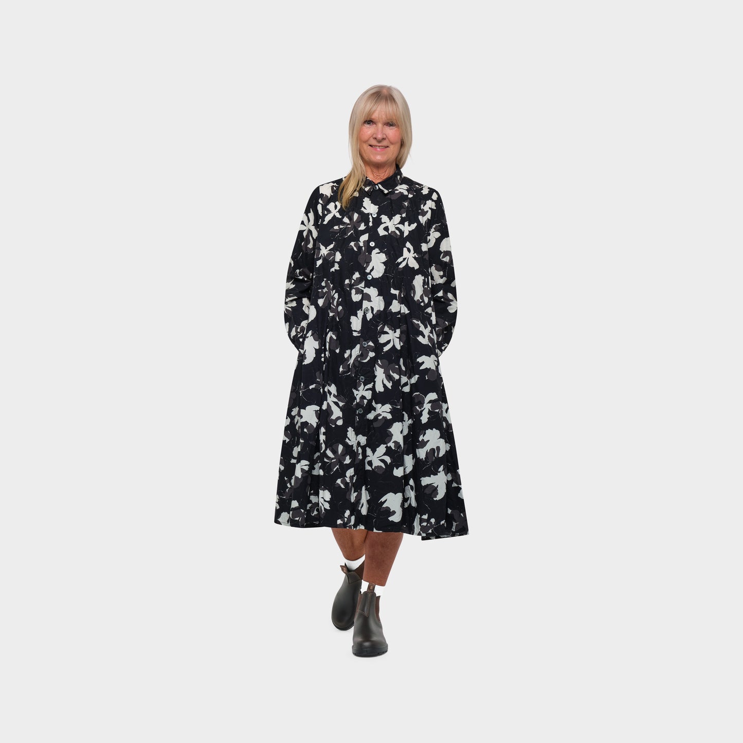 OMEN Kleid Felice Popeline am model