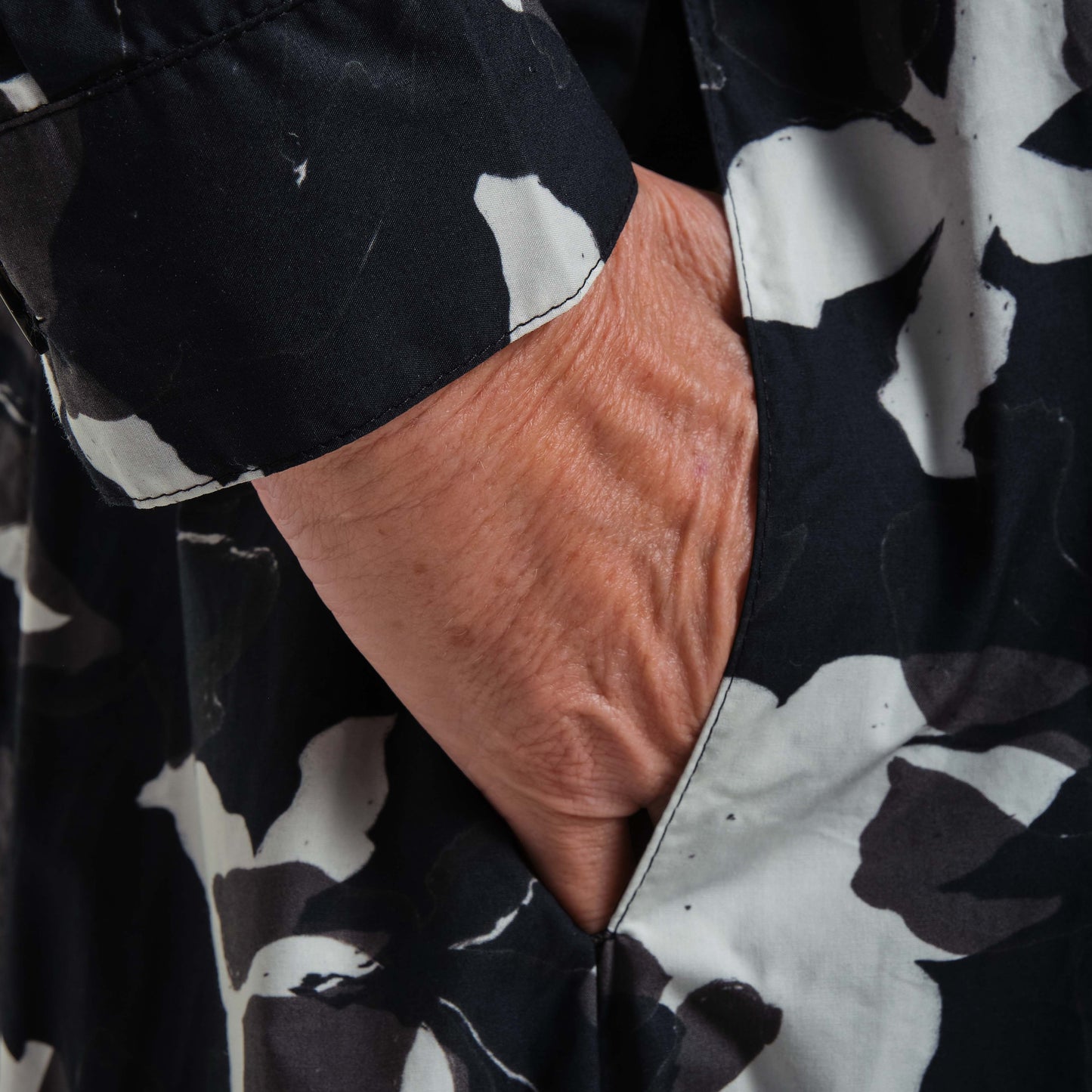 OMEN Kleid Felice Popeline am model