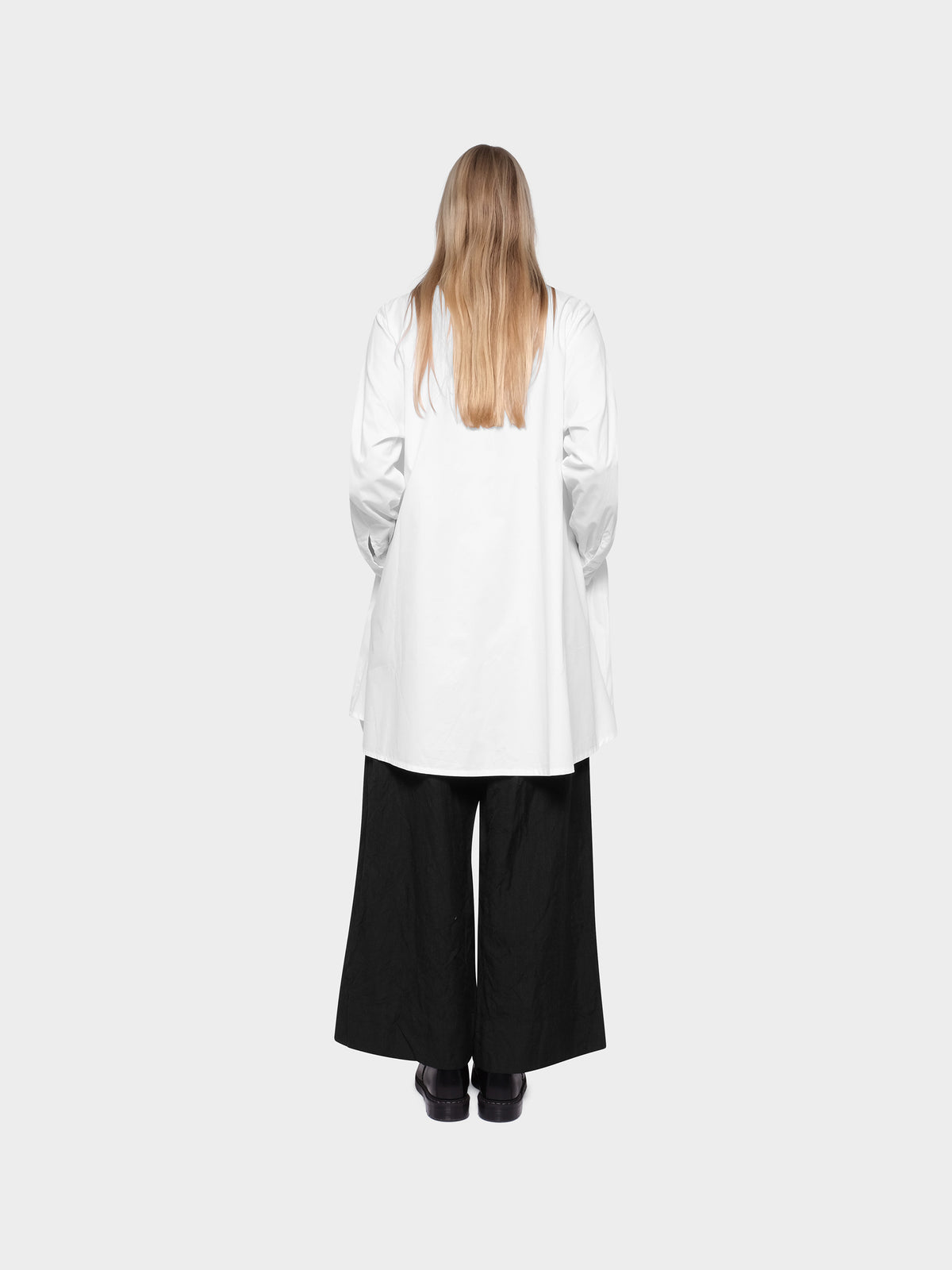 OMEN Oberteil Olivia Bombardiere am model
