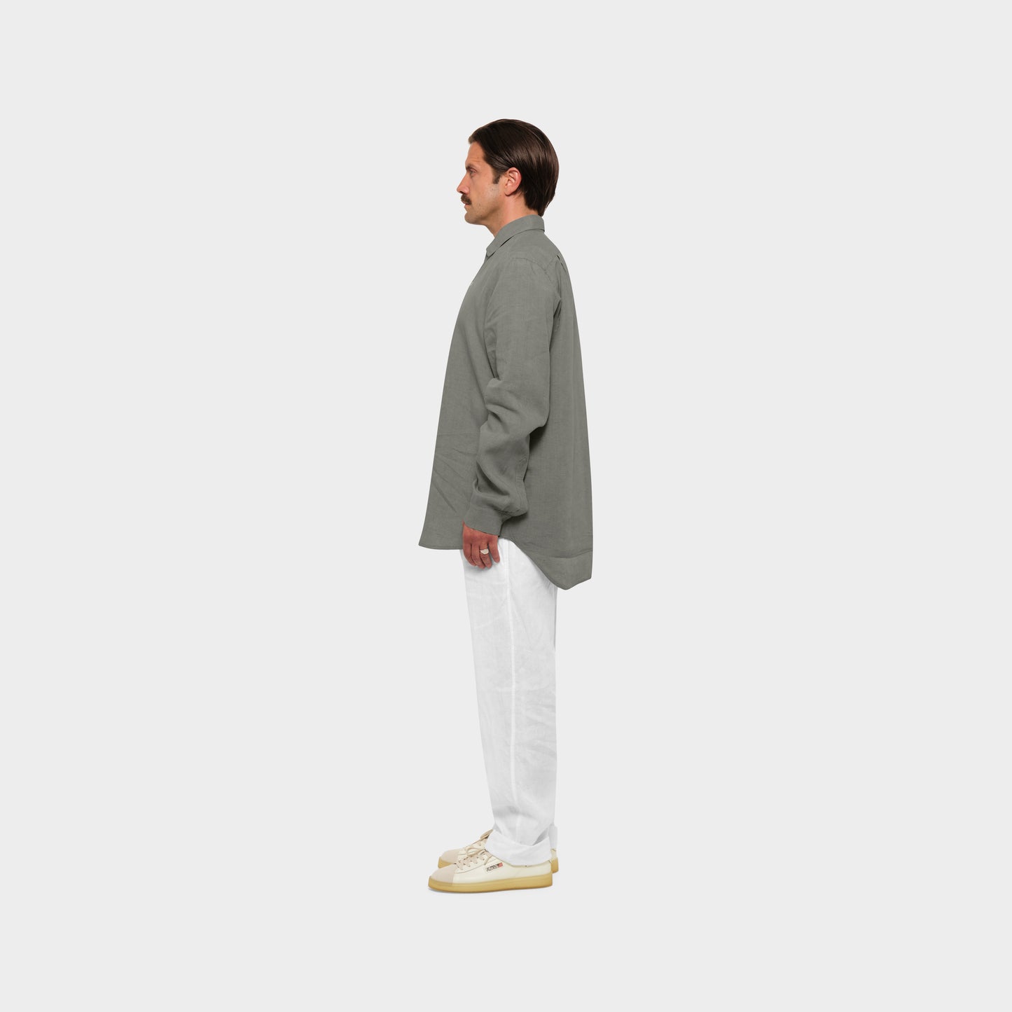 OMEN Hemd Josi Everywear am model