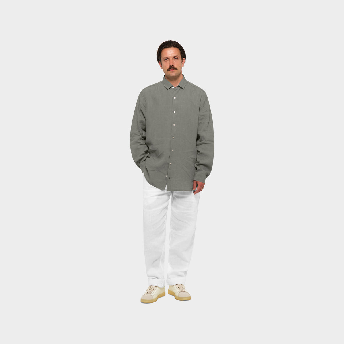 OMEN Hemd Josi Everywear am model