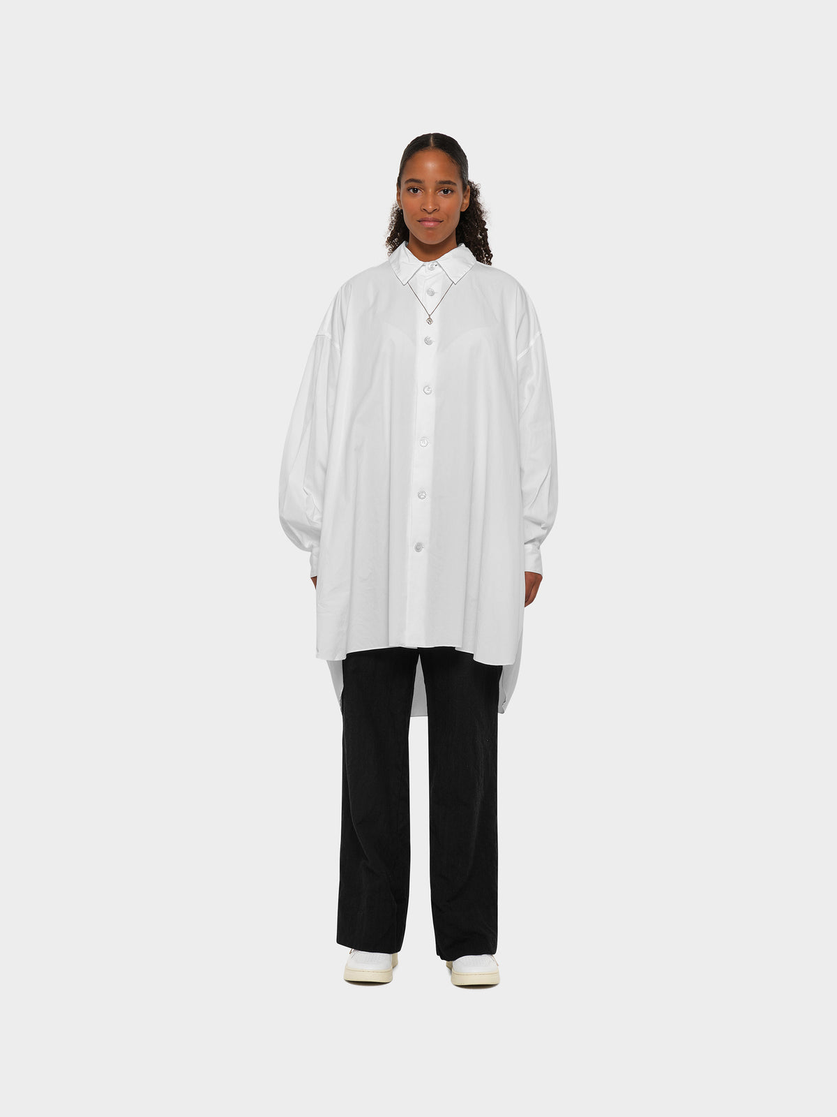 OMEN Oberteil Palma Kurz St James am model