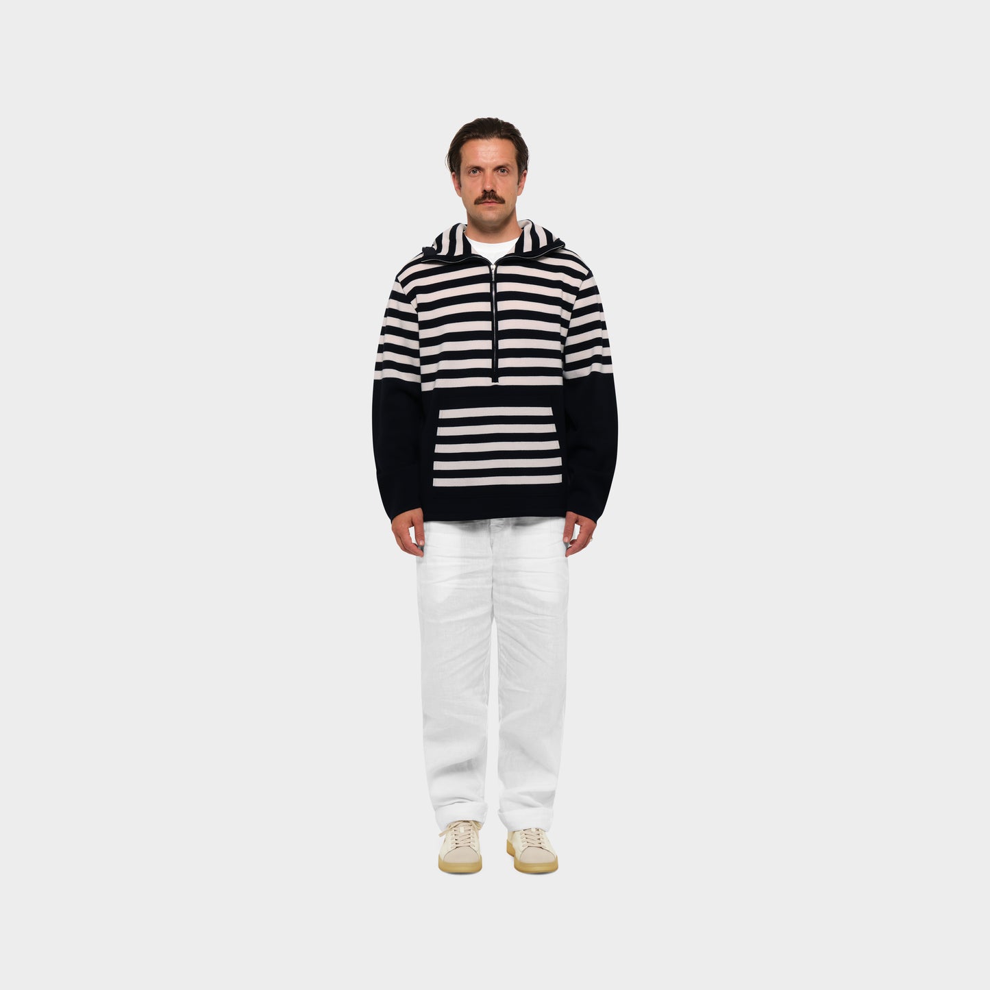 OMEN Pullover Jesse Ringel PS am model