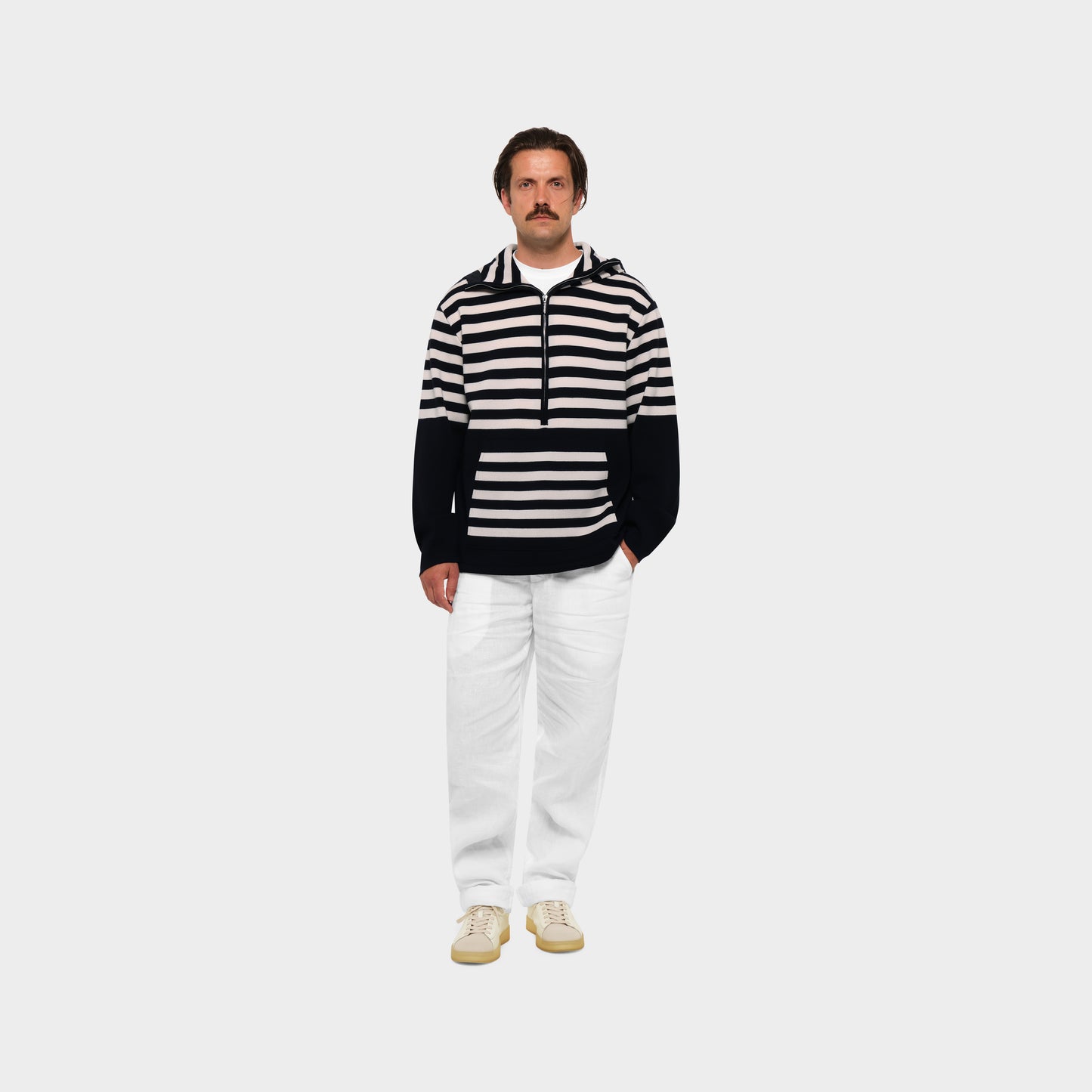 OMEN Pullover Jesse Ringel PS am model