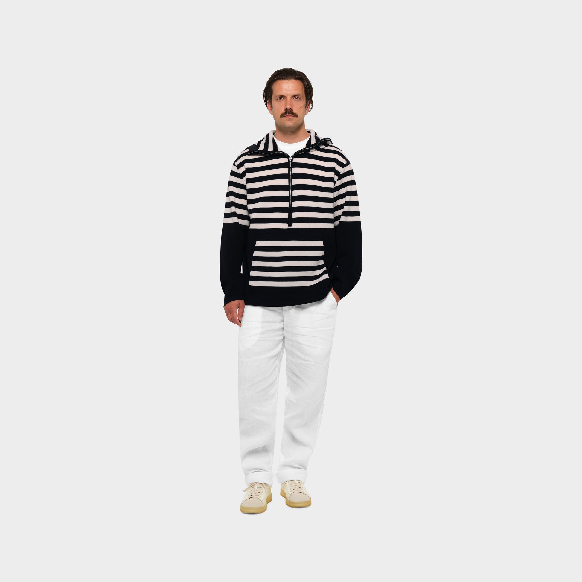OMEN Pullover Jesse Ringel PS am model