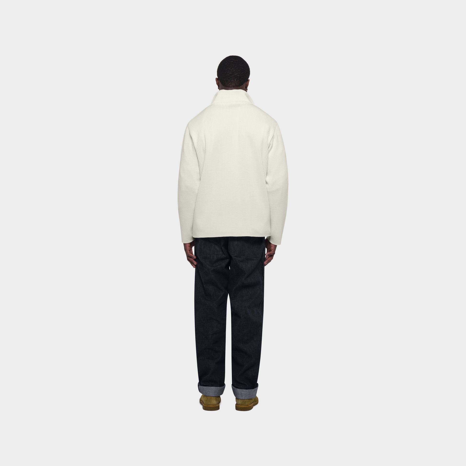 OMEN Pullover Neil Rippe ll am model