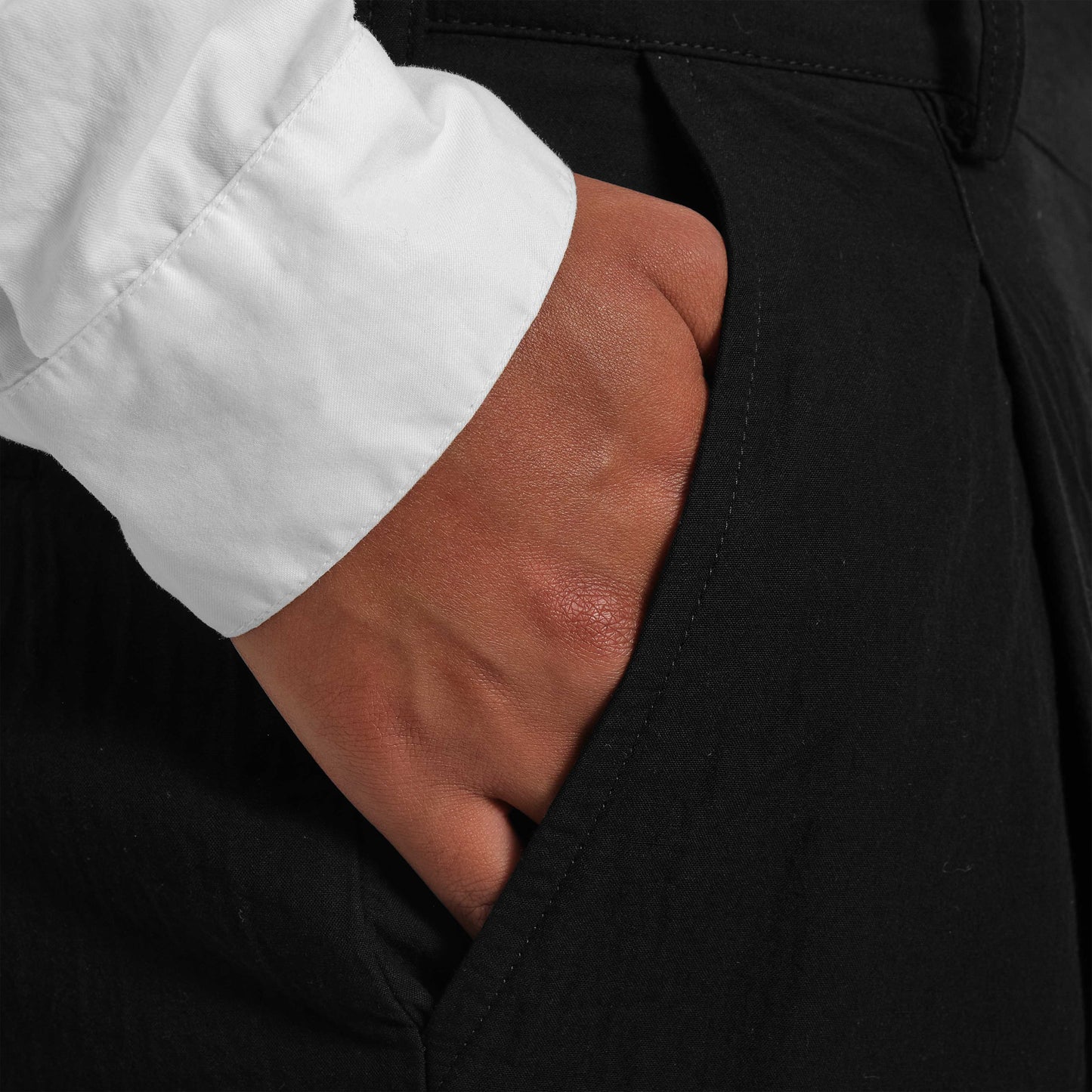 OMEN Hose Luna Claque am model