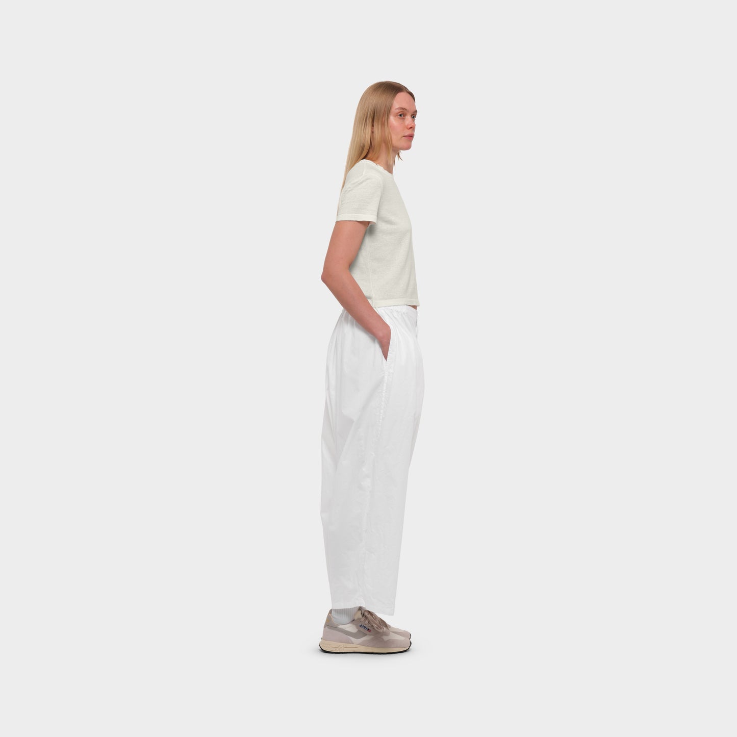 OMEN Hose Vita Bombardiere am model