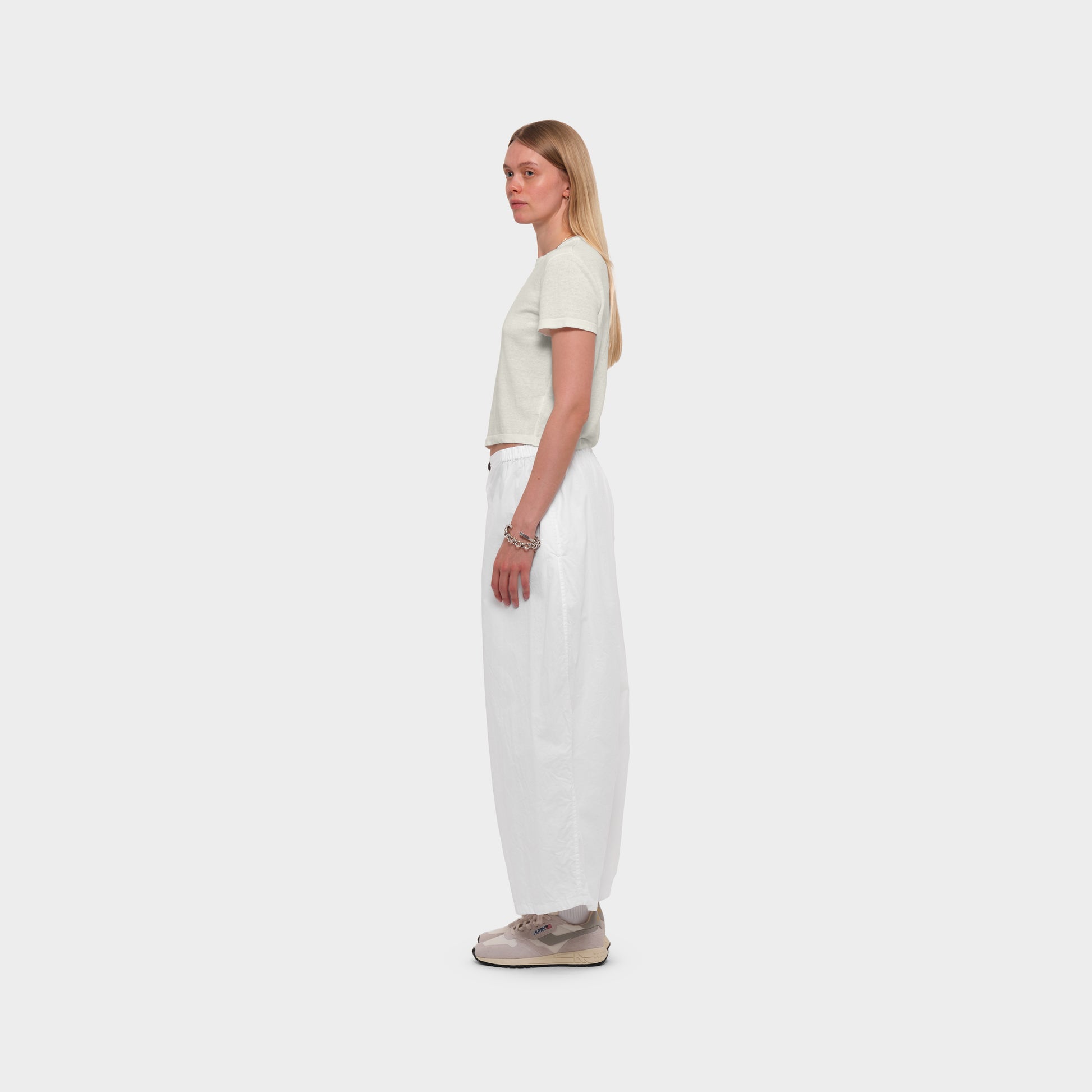 OMEN Hose Vita Bombardiere am model