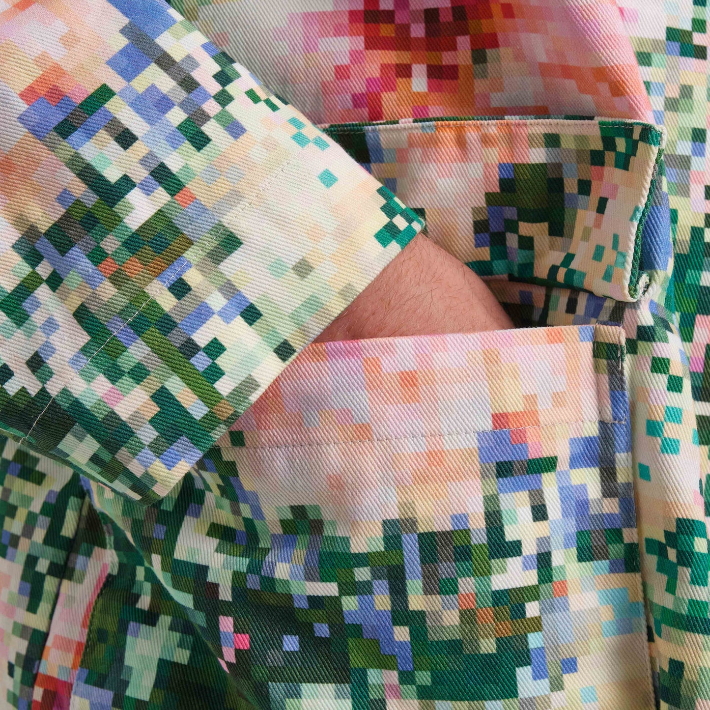 OMEN Mantel Kliff Heavy Twill Pixel Blüte am model