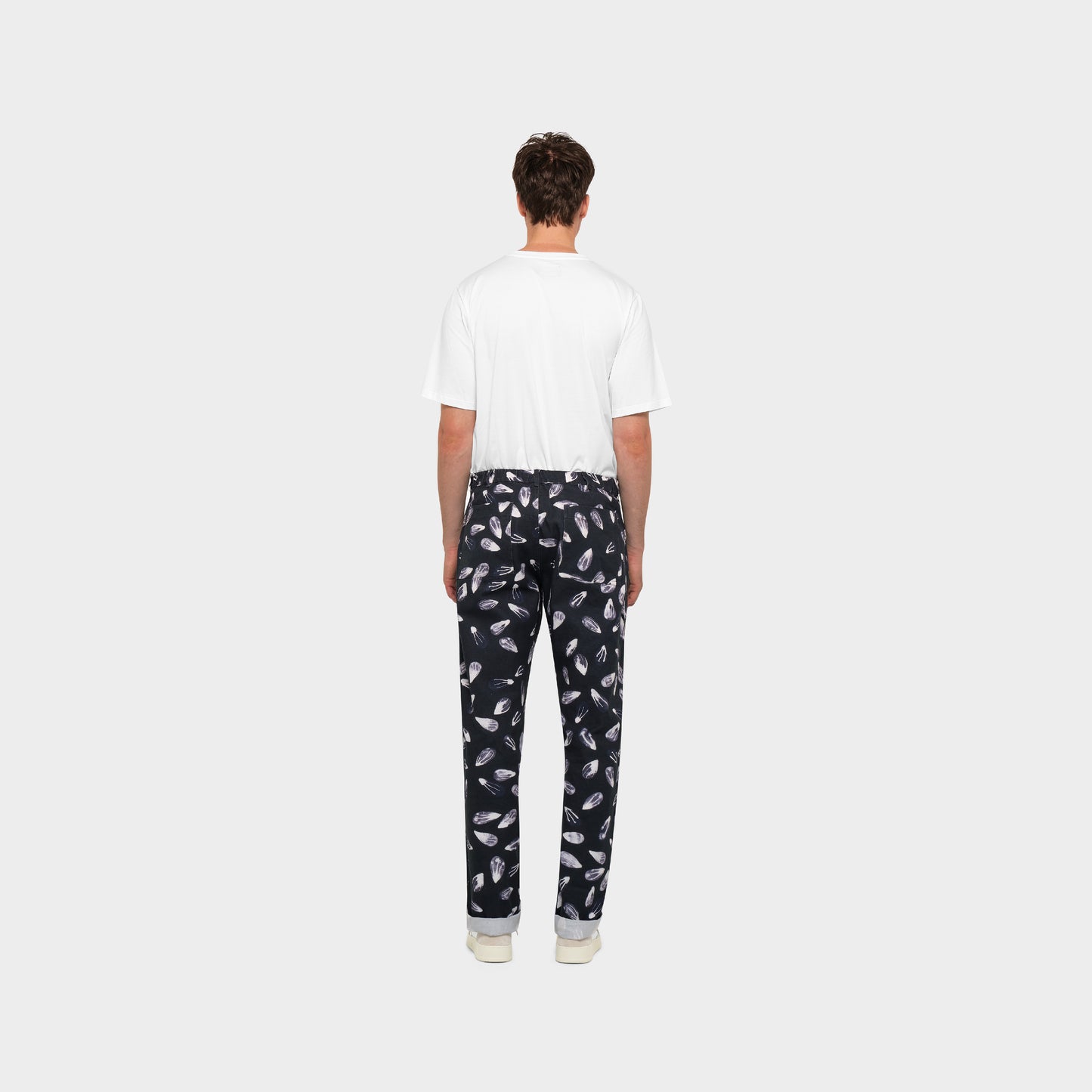 OMEN Hose Harry Heavy Twill Feuerstein am model