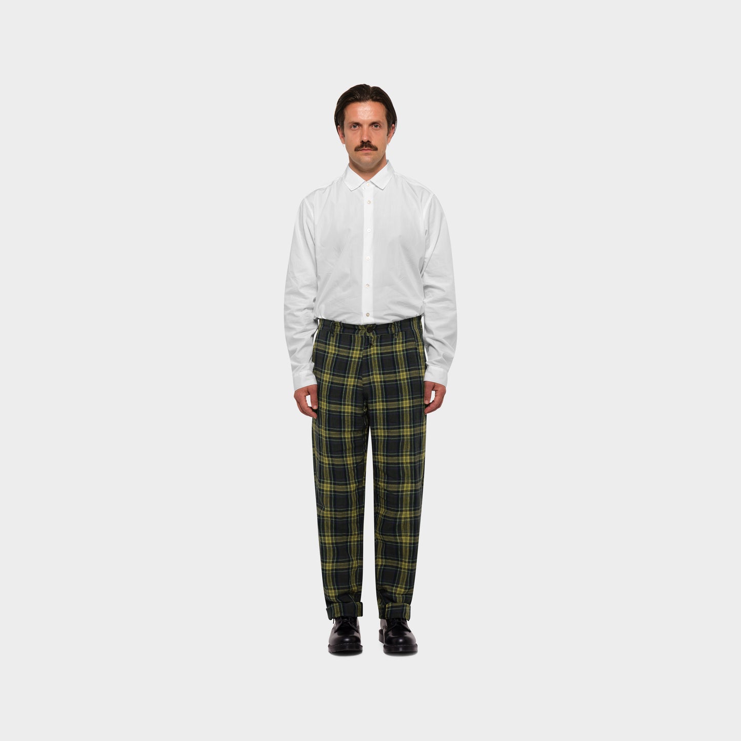 OMEN Hose Harry Omey am model 