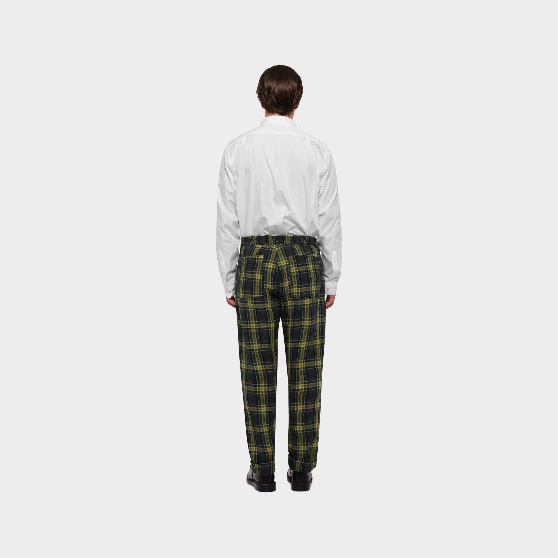 OMEN Hose Harry Omey am model 