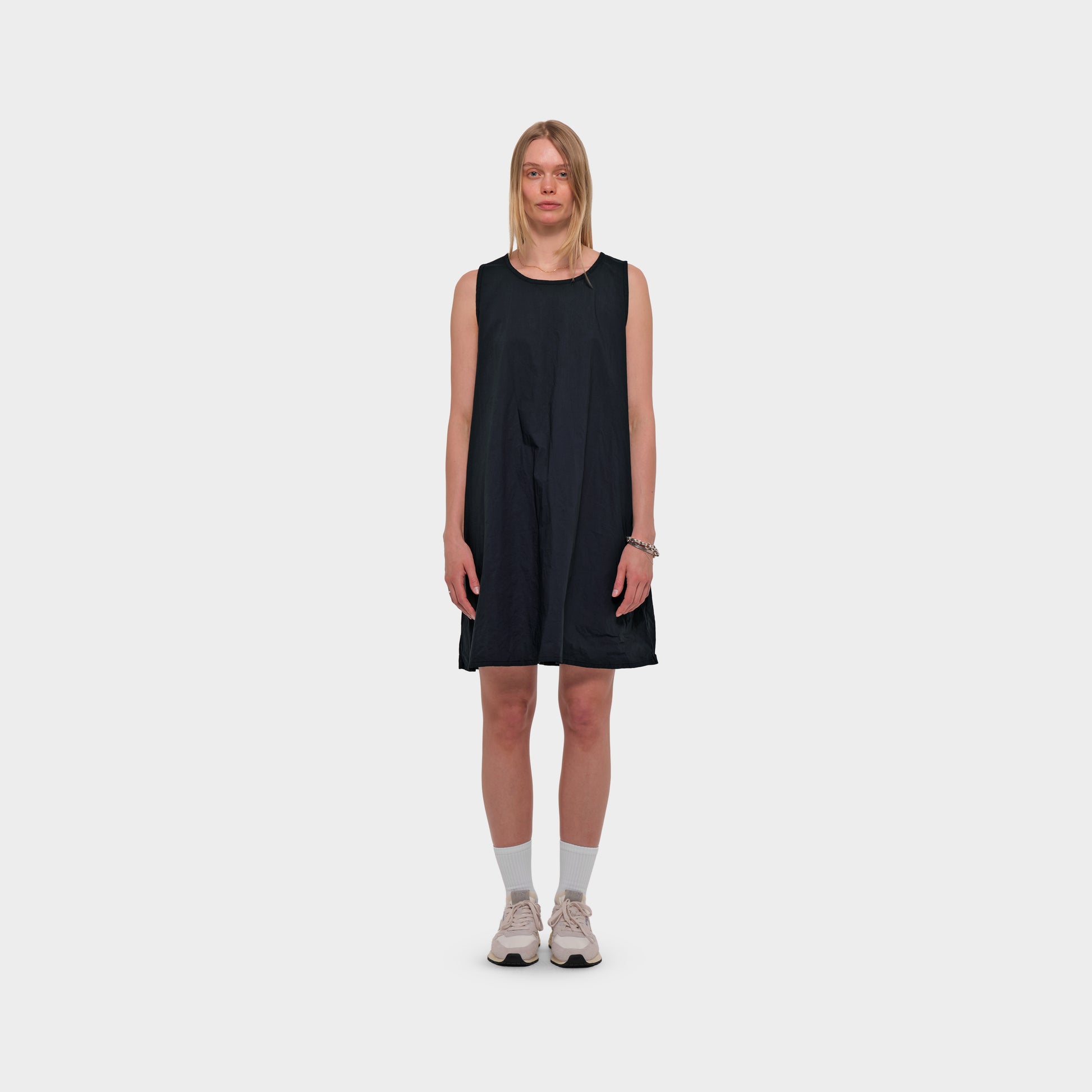 OMEN Kleid Sun Agnese am model