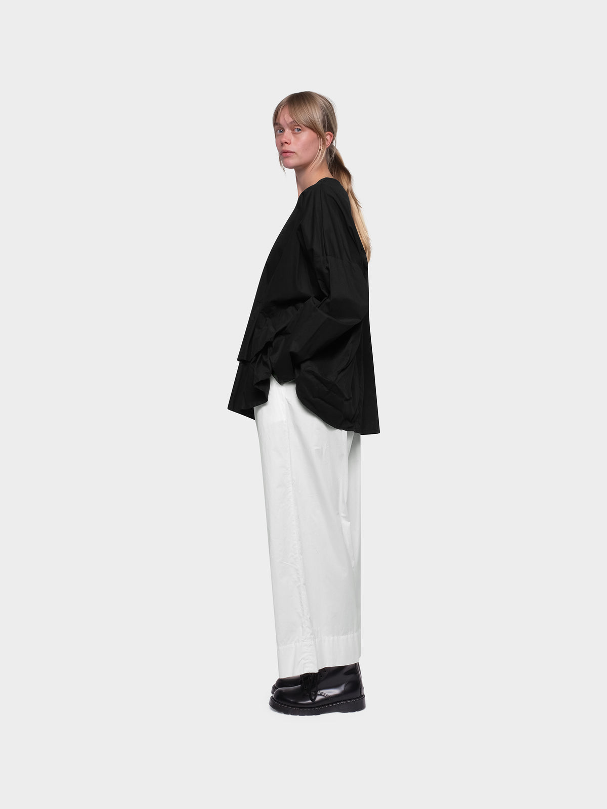 OMEN Hose Helen Bombardiere am model