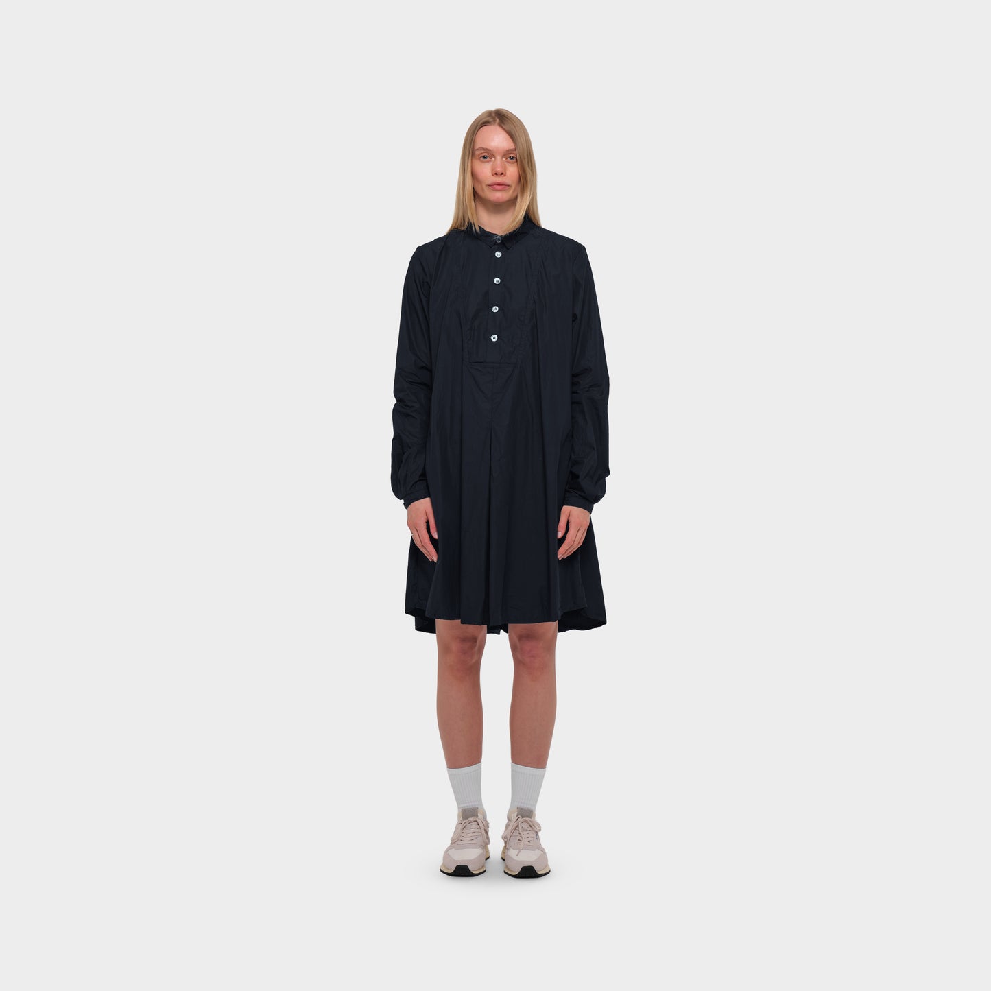 OMEN Kleid Stefanie Super Piu am model