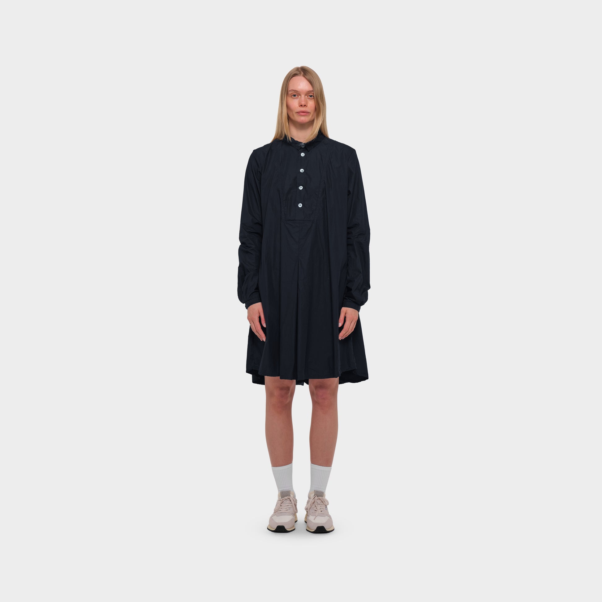 OMEN Kleid Stefanie Super Piu am model