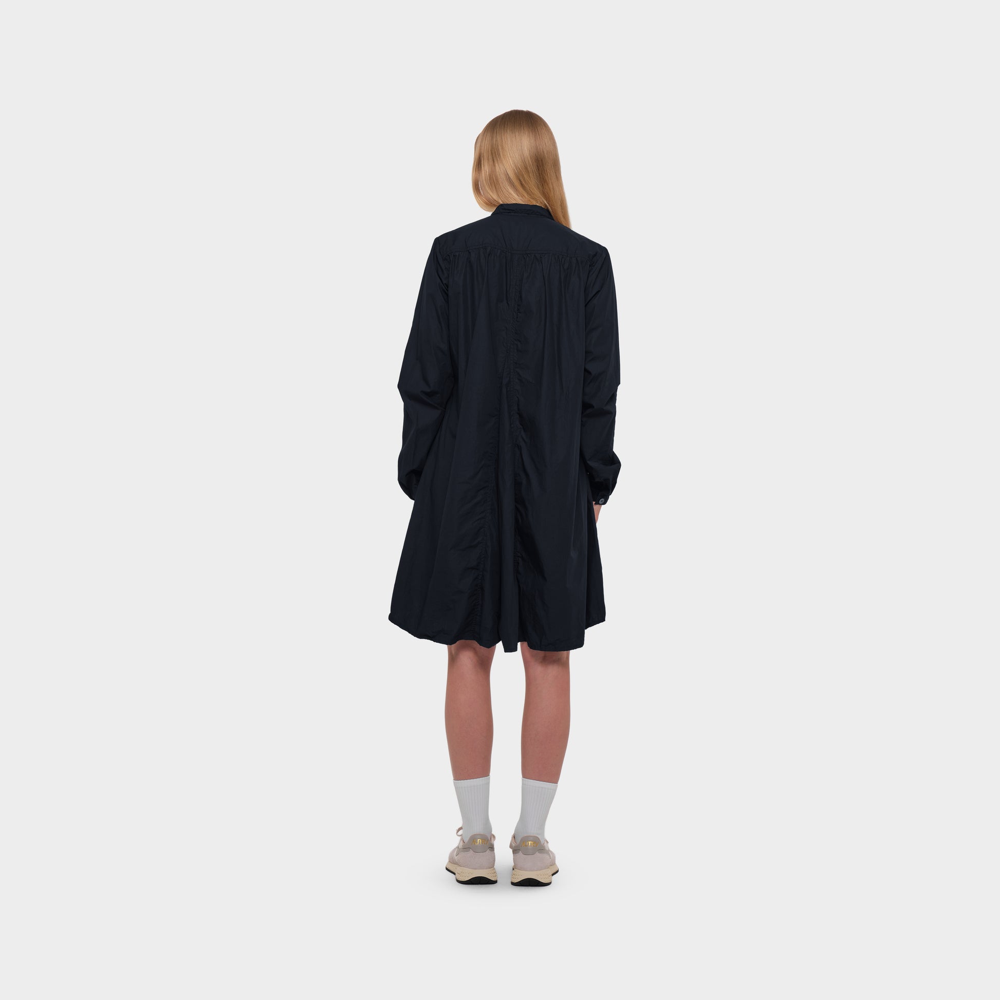OMEN Kleid Stefanie Super Piu am model