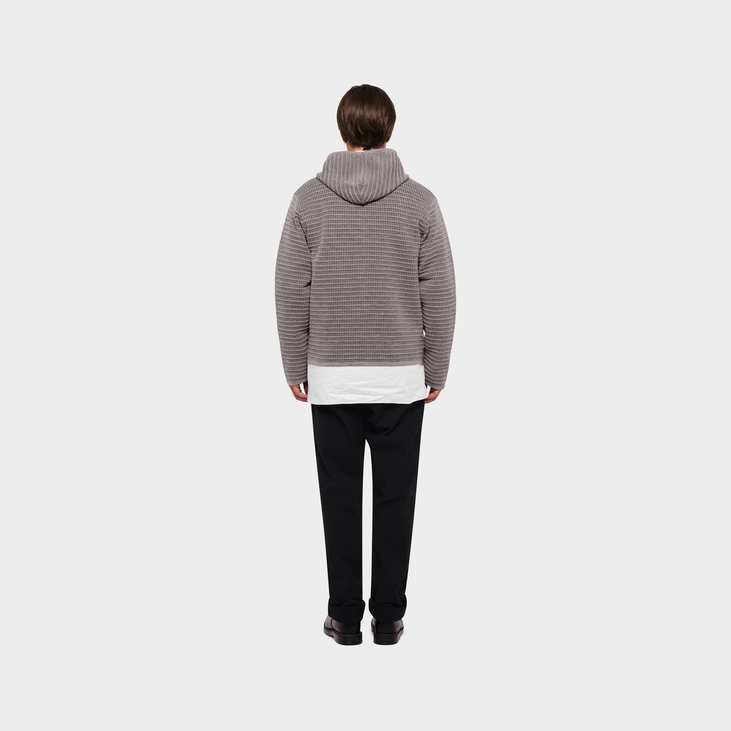OMEN Strickjacke Philipp Grid am model