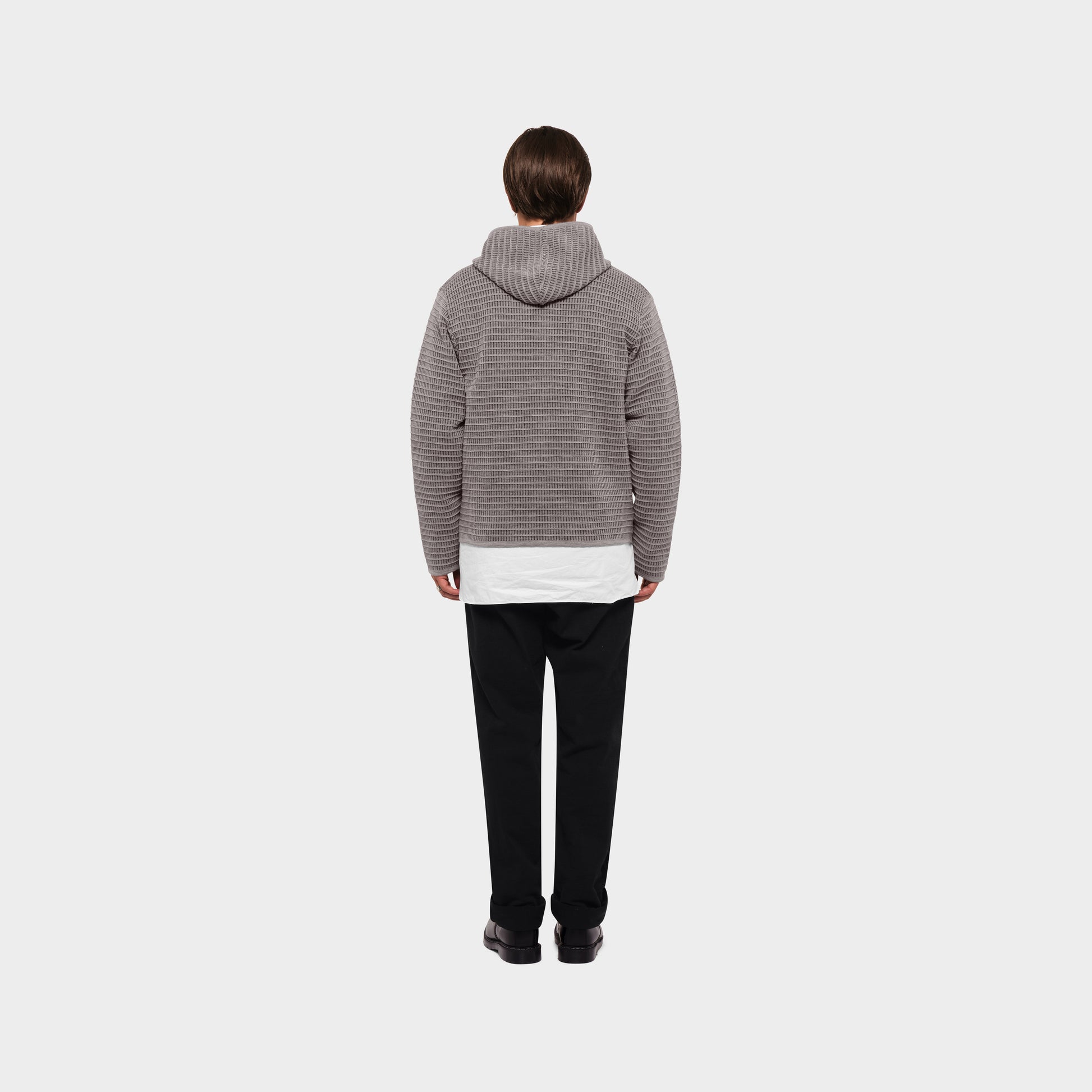 OMEN Strickjacke Philipp Grid am model