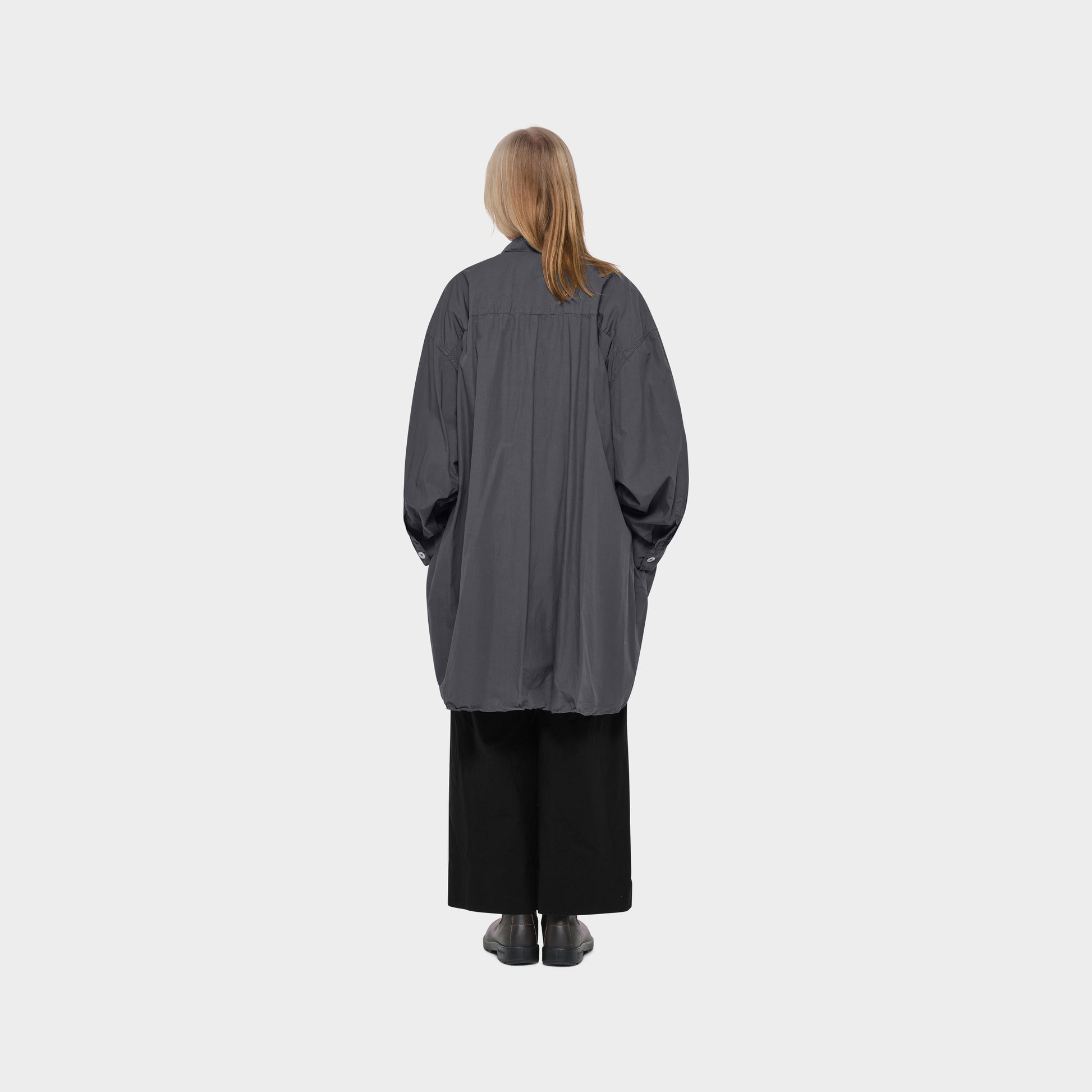 OMEN Oberteil Palma Kurz Talco am model