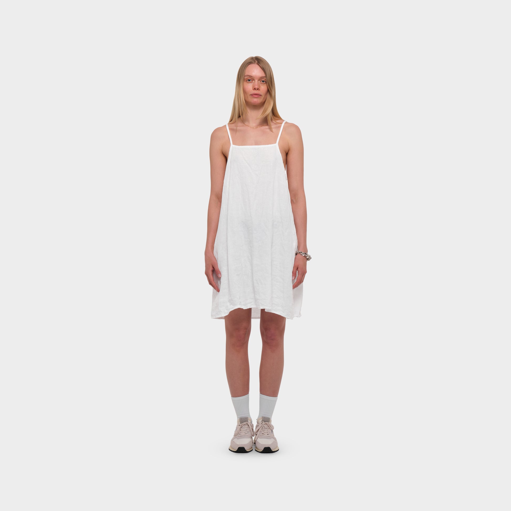 OMEN Kleid Jasmina Tory am model