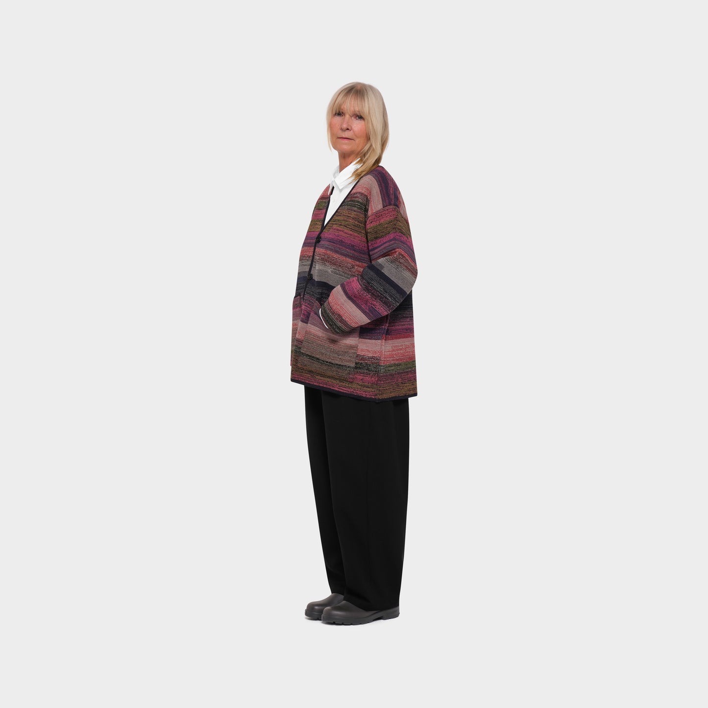 OMEN Strickjacke Buttercup MT São Paulo am model