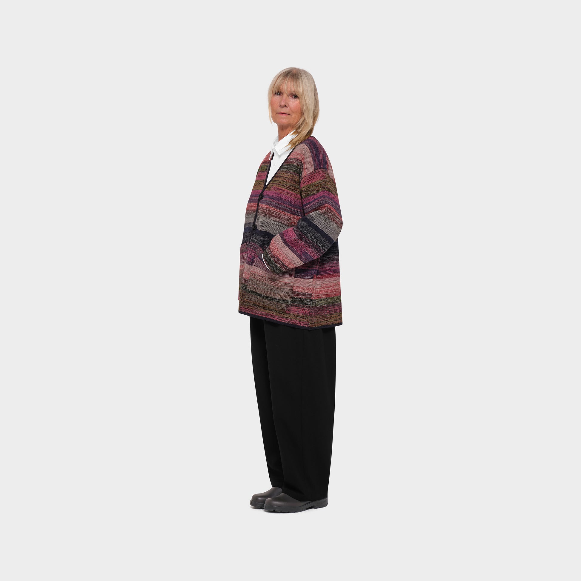 OMEN Strickjacke Buttercup MT São Paulo am model