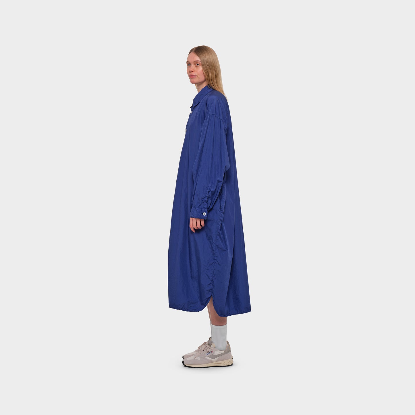 OMEN Kleid Palma Lang Super Piu am model