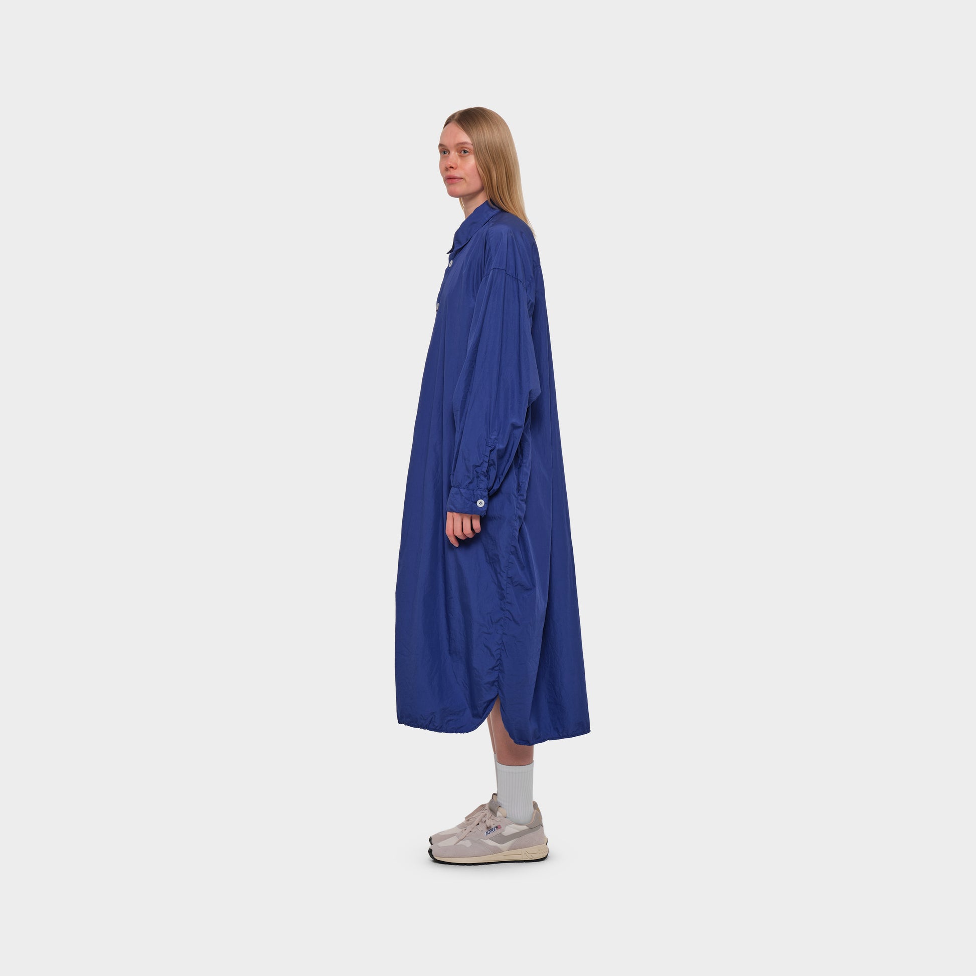 OMEN Kleid Palma Lang Super Piu am model