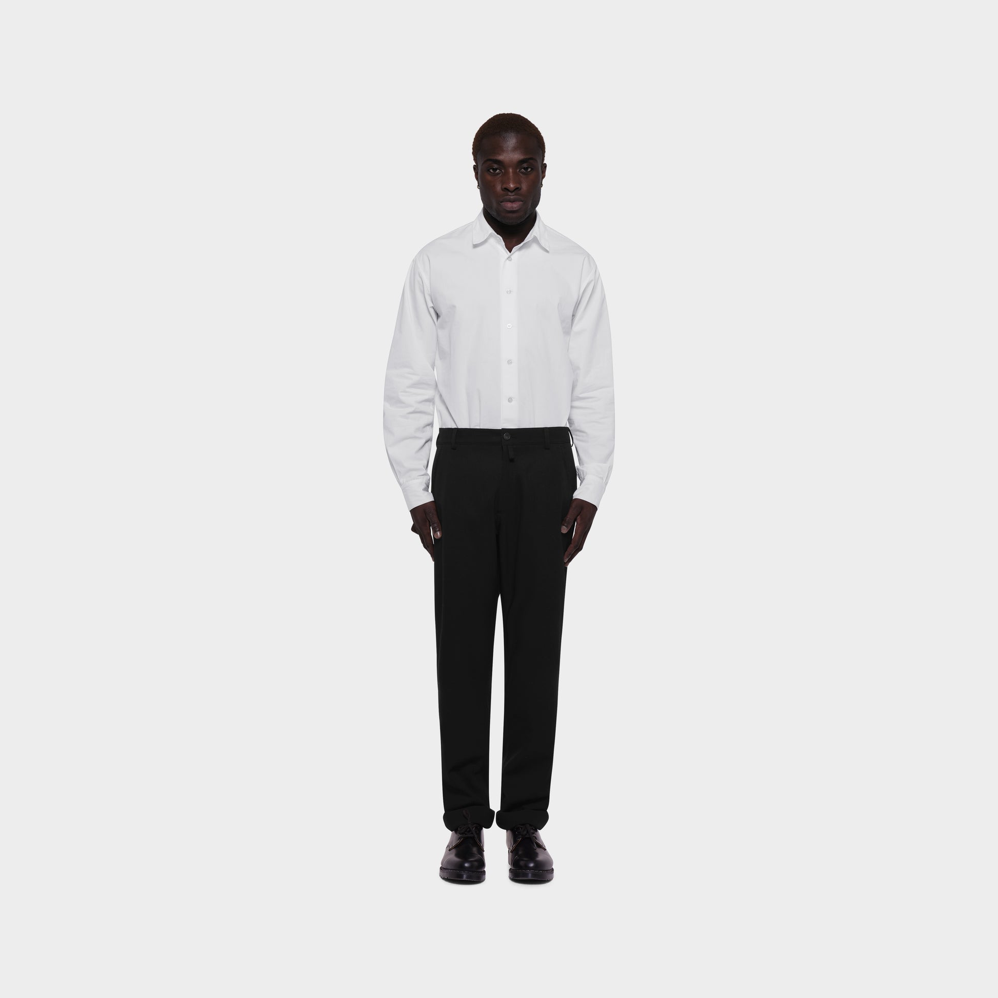 OMEN Hose Larry Olivi am model